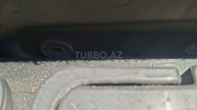 Mercedes E 270 2002, 369,000 km - 2.7 l - Bakı