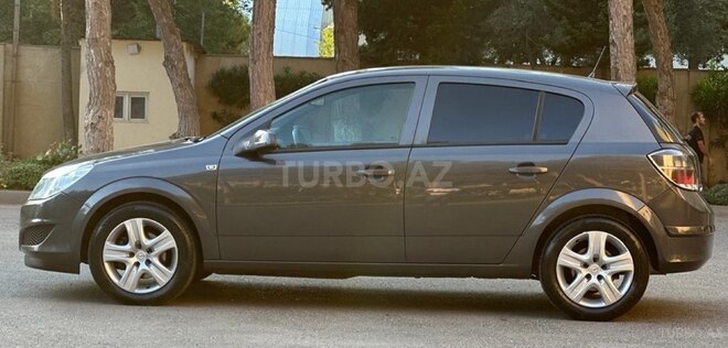 Opel Astra 2009, 204,512 km - 1.4 l - Bakı