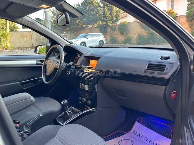 Opel Astra 2009, 204,512 km - 1.4 l - Bakı