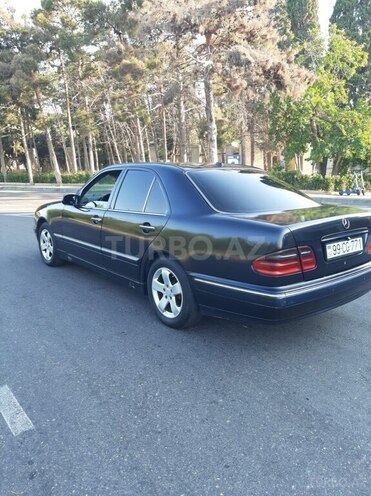 Mercedes E 220 d 2001, 615,000 km - 2.2 л - Bakı