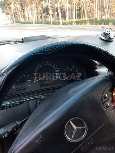 Mercedes E 220 d 2001, 615,000 km - 2.2 л - Bakı