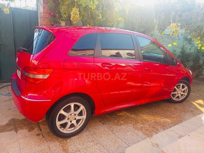 Mercedes B 170 2009, 127,500 km - 1.7 л - Bakı