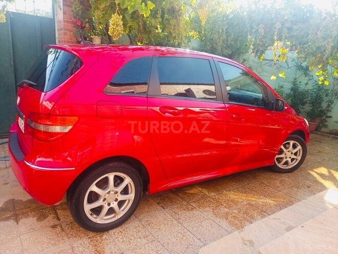 Mercedes B 170 2009, 127,500 km - 1.7 л - Bakı