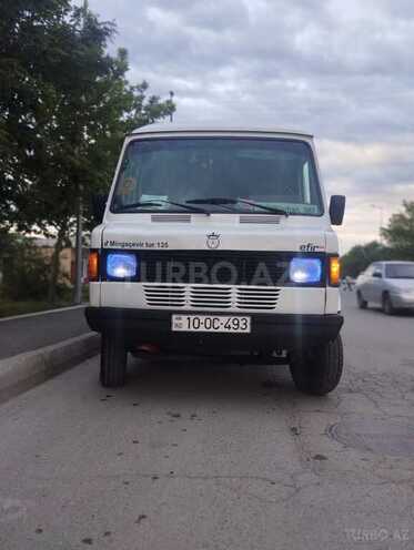 Mercedes 208 D 1991, 280,000 km - 2.0 л - Bakı