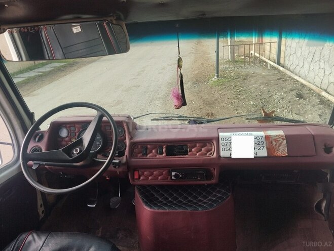 Mercedes 208 D 1991, 280,000 km - 2.0 л - Bakı