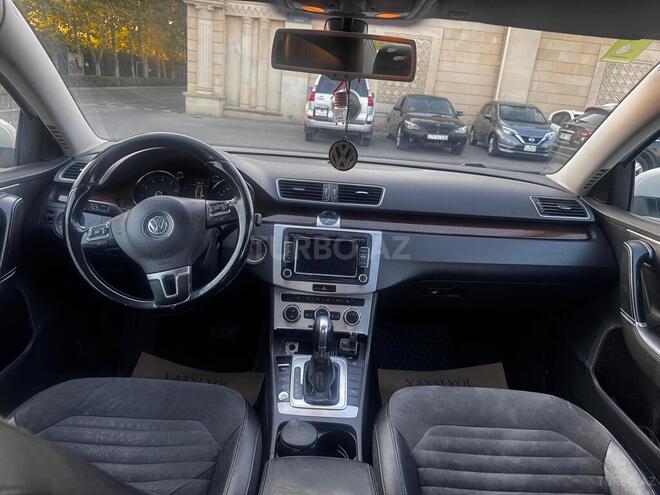Volkswagen Passat 2013, 270,317 km - 1.8 l - Bakı