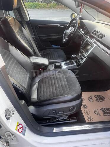 Volkswagen Passat 2013, 270,317 km - 1.8 l - Bakı