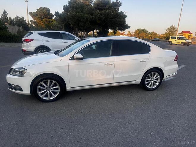 Volkswagen Passat 2013, 270,317 km - 1.8 l - Bakı