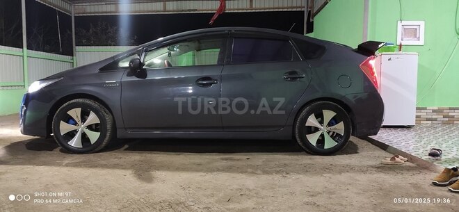 Toyota Prius 2012, 240,000 km - 1.8 л - Bakı