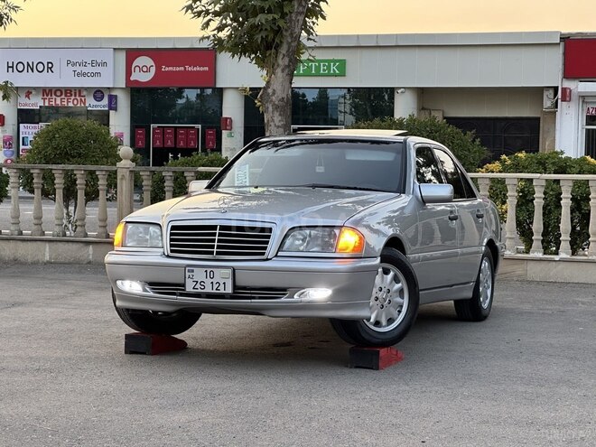 Mercedes C 230 2000, 259,868 km - 2.3 l - Saatlı
