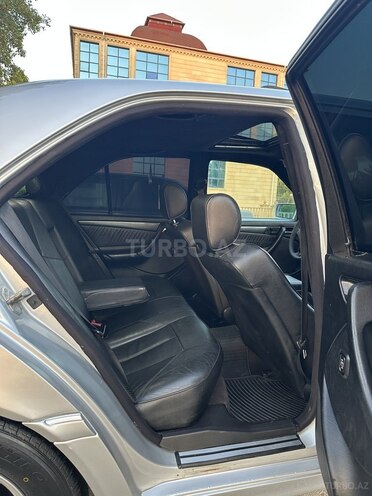 Mercedes C 230 2000, 259,868 km - 2.3 l - Saatlı