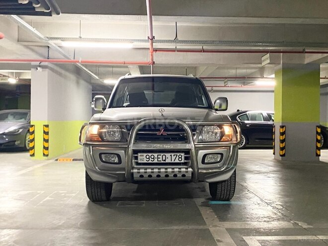 Mitsubishi Pajero 2000, 289,000 km - 3.0 l - Bakı