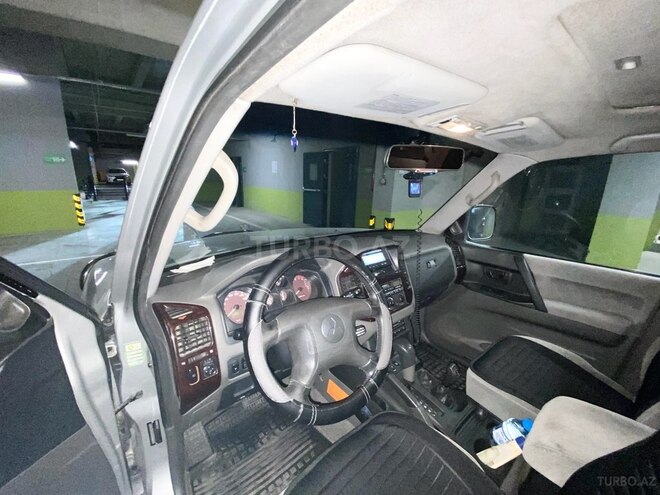 Mitsubishi Pajero 2000, 289,000 km - 3.0 l - Bakı