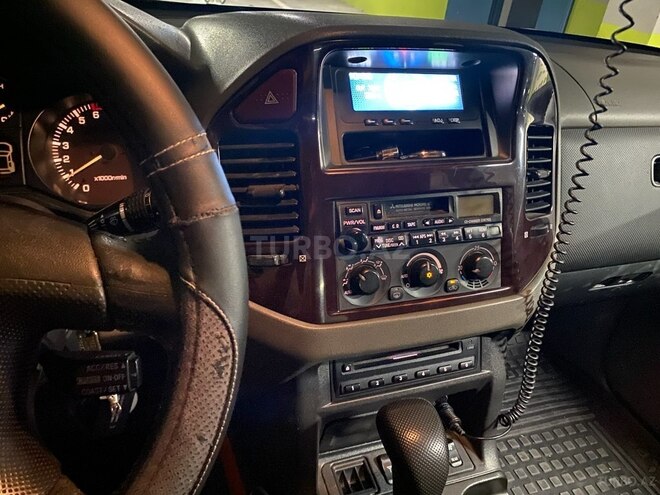 Mitsubishi Pajero 2000, 289,000 km - 3.0 l - Bakı