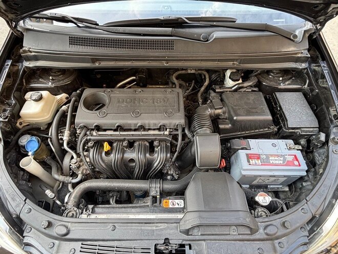 Kia Carens 2012, 150,000 km - 2.0 л - Bakı