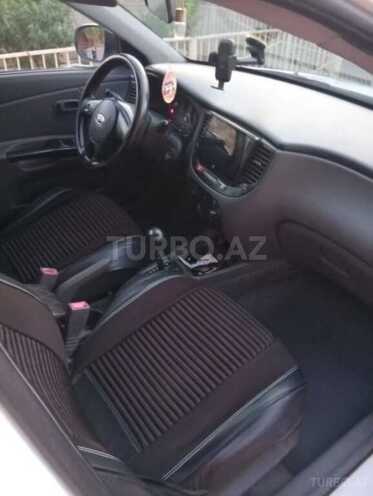 Kia Rio 2011, 253,000 km - 1.4 l - Şirvan