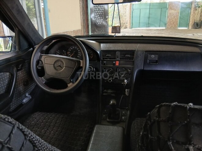 Mercedes C 180 1994, 580,000 km - 1.8 l - Salyan