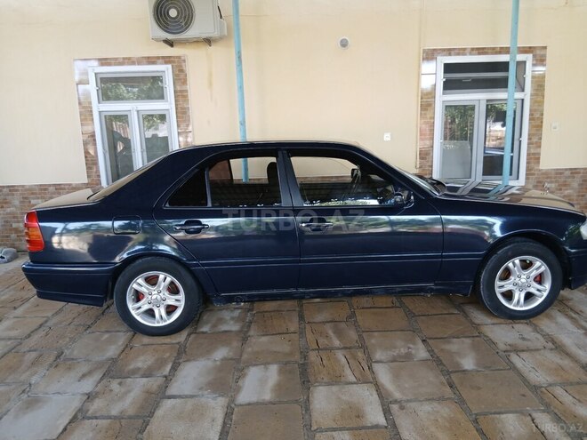 Mercedes C 180 1994, 580,000 km - 1.8 l - Salyan