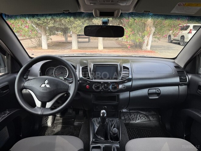 Mitsubishi L200 2015, 146,450 km - 2.5 l - Bakı