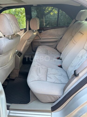 Mercedes E 240 1997, 300,000 km - 2.4 l - Sumqayıt