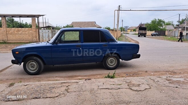 LADA (VAZ) 2107 2009, 146,700 km - 1.6 л - Salyan