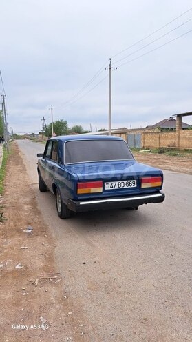 LADA (VAZ) 2107 2009, 146,700 km - 1.6 л - Salyan
