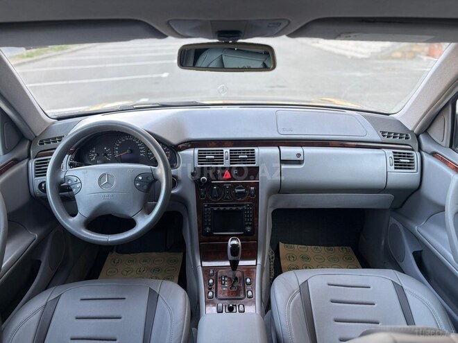 Mercedes E 240 2001, 300,000 km - 2.4 л - Xırdalan