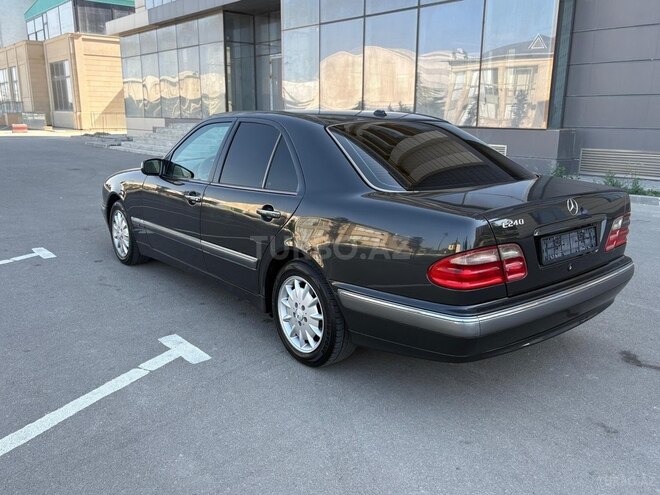 Mercedes E 240 2001, 300,000 km - 2.4 л - Xırdalan