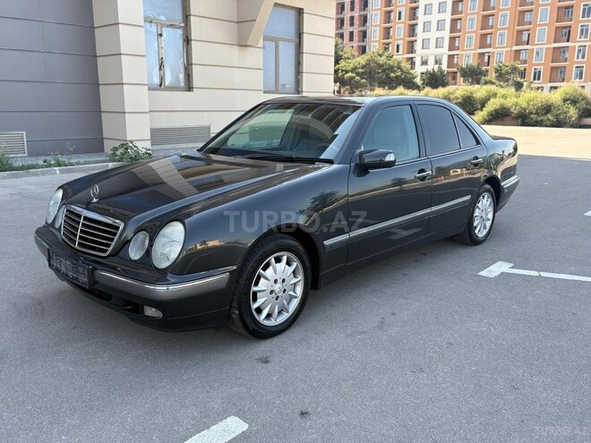 Mercedes E 240 2001, 300,000 km - 2.4 л - Xırdalan