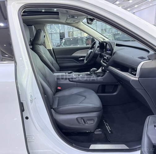 Toyota  2024, 6,200 km - 2.5 l - Bakı