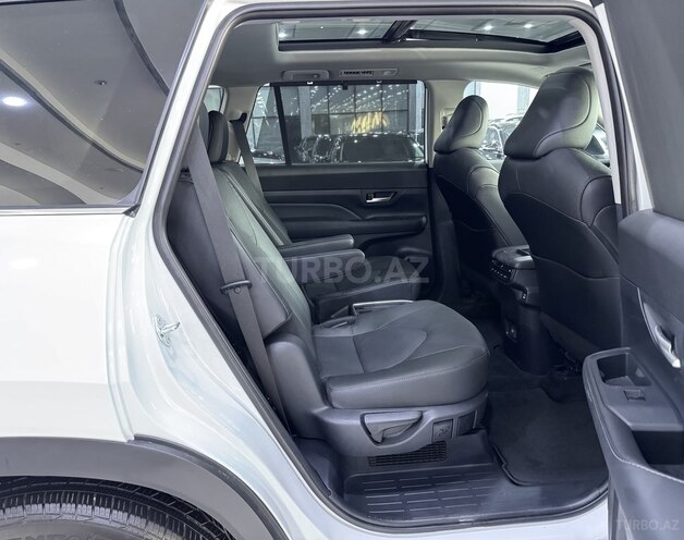 Toyota  2024, 6,200 km - 2.5 l - Bakı