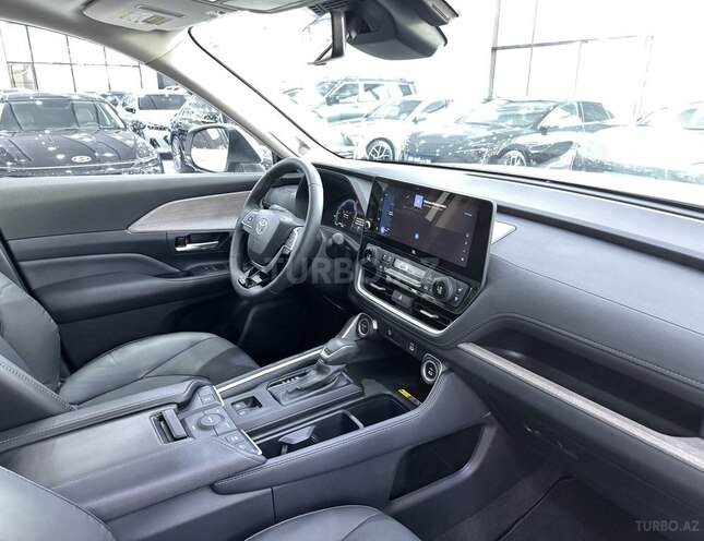 Toyota  2024, 6,200 km - 2.5 l - Bakı