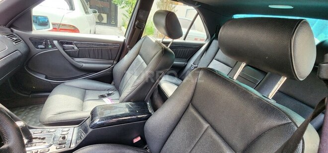 Mercedes C 200 2000, 246,000 km - 2.0 l - Bakı