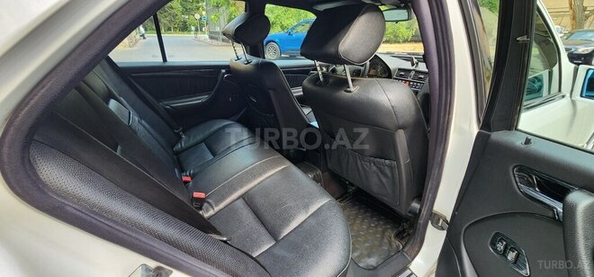 Mercedes C 200 2000, 246,000 km - 2.0 l - Bakı