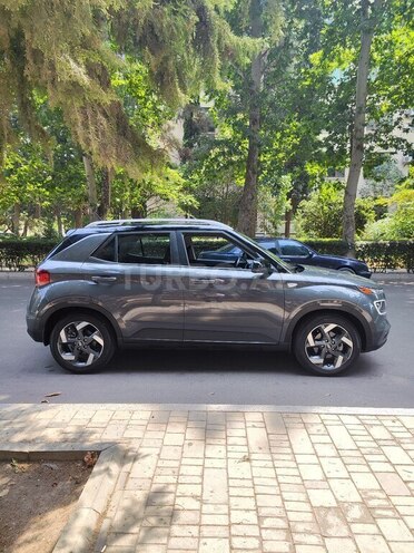 Hyundai Venue 2023, 20,270 km - 1.6 л - Bakı