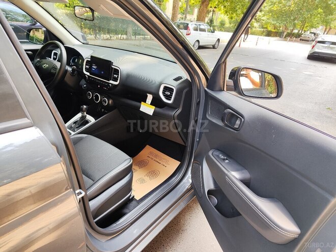 Hyundai Venue 2023, 20,270 km - 1.6 л - Bakı