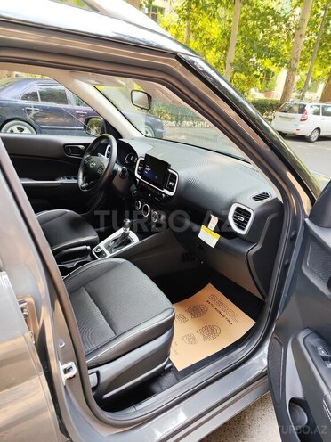 Hyundai Venue 2023, 20,270 km - 1.6 л - Bakı