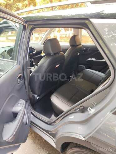 Hyundai Venue 2023, 20,270 km - 1.6 л - Bakı