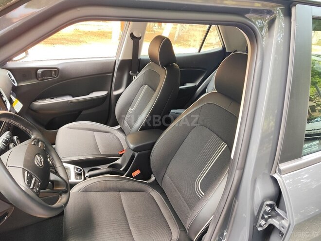 Hyundai Venue 2023, 20,270 km - 1.6 л - Bakı