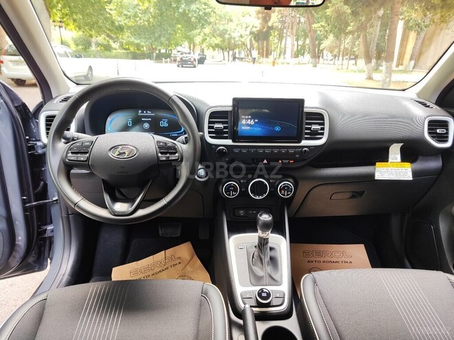 Hyundai Venue 2023, 20,270 km - 1.6 л - Bakı