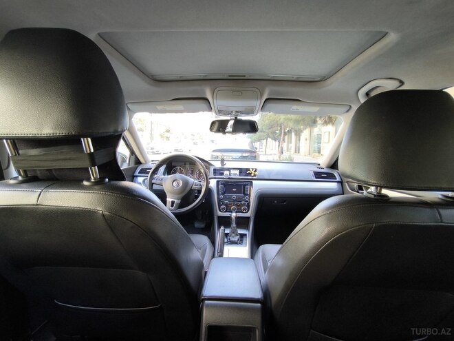 Volkswagen Passat 2012, 244,000 km - 2.5 l - Bakı