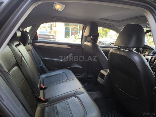 Volkswagen Passat 2012, 244,000 km - 2.5 l - Bakı
