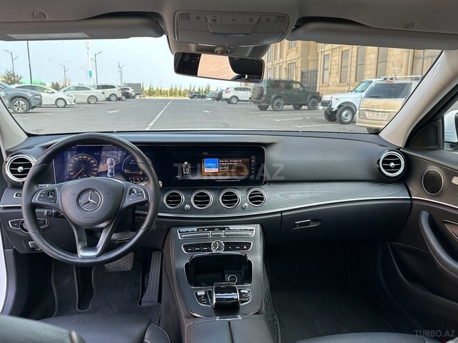 Mercedes E 300 4MATIC 2016, 188,000 km - 3.5 л - Sumqayıt