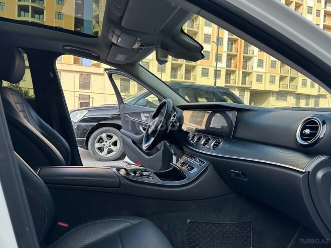 Mercedes E 300 4MATIC 2016, 188,000 km - 3.5 л - Sumqayıt