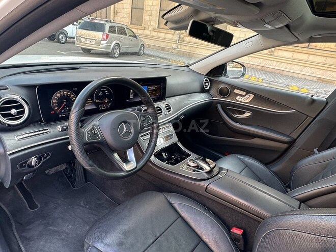Mercedes E 300 4MATIC 2016, 188,000 km - 3.5 л - Sumqayıt