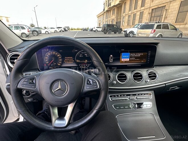 Mercedes E 300 4MATIC 2016, 188,000 km - 3.5 л - Sumqayıt