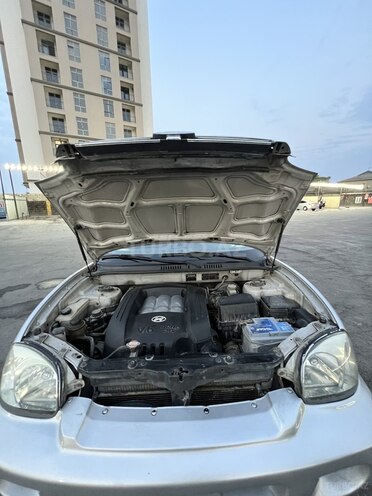 Hyundai Santa Fe 2002, 300,000 km - 2.7 l - Bakı
