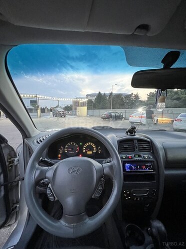 Hyundai Santa Fe 2002, 300,000 km - 2.7 l - Bakı