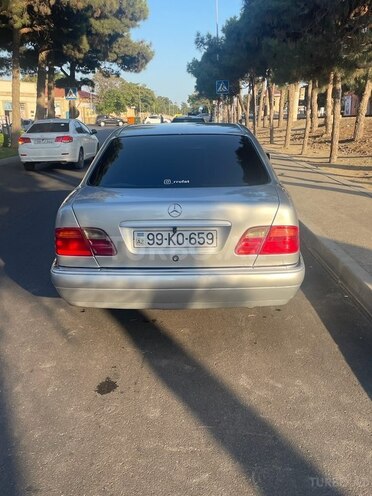 Mercedes E 220 d 1998, 448,000 km - 2.2 l - Bakı