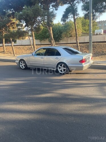 Mercedes E 220 d 1998, 448,000 km - 2.2 l - Bakı